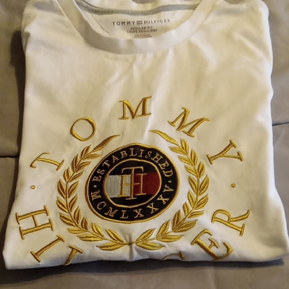 Tommy Hilfiger White Tee with Gold Emblem
